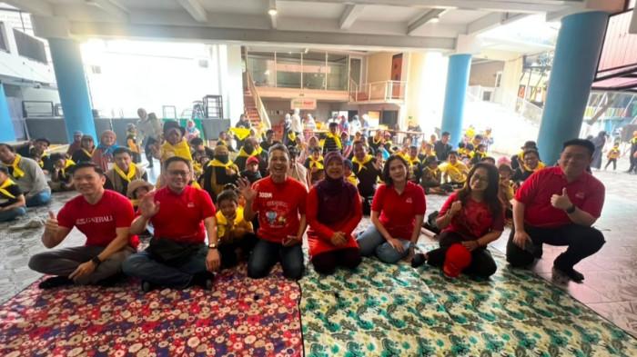BERGEMA - PT Asuransi Jiwa Generali Indonesia (“Generali Indonesia”) terus memperkuat komitmennya dalam mendukung tumbuh kembang anak dan penguatan peran orang tua melalui gerakan The Human Safety Net (THSN). Bersama, mitra non-governmental organization, Yayasan Jarimatika (Komunitas Ibu Profesional), Generali Indonesia menggelar program BERGEMA - Berbagi Bergerak Bersama- yang merupakan sebuah kegiatan keluarga yang menghadirkan ruang belajar, bermain, dan bertumbuh bagi anak-anak dan orang tua dari keluarga rentan.