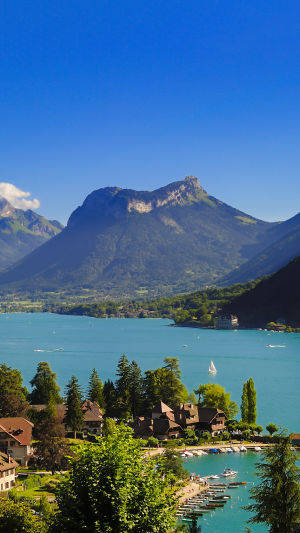 Annecy Without the Rush?