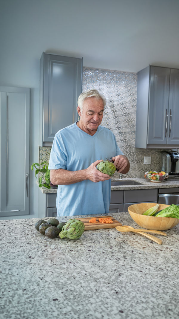 Artichoke Avocado Salad