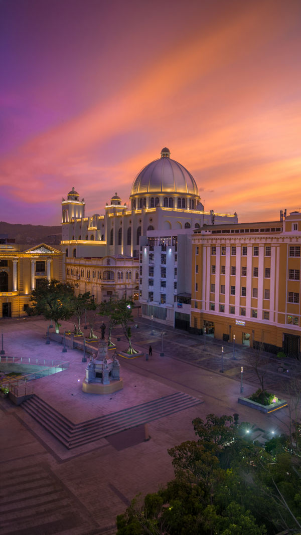 One Day in San Salvador