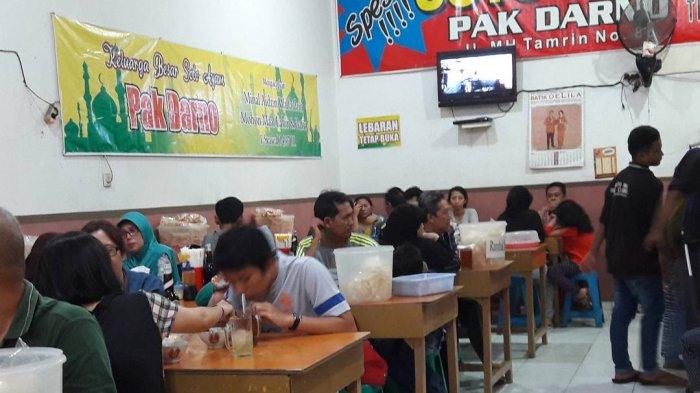 Soto Ayam Pak Darno, satu soto enak di Semarang dengan rating tinggi.