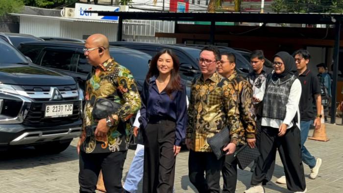 SIDANG HAK ASUH - Sarwendah hadir dalam sidang gugatan hak asuh anak yang diajukan mantan suaminya, Ruben Onsu di Pengadilan Negeri Jakarta Selatan, Rabu (15/7/2026).