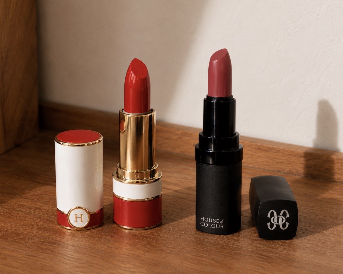 Pesona 2 Lipstik Merah