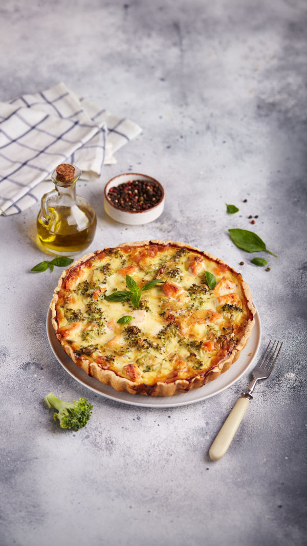 Cách làm bánh quiche cá hồi