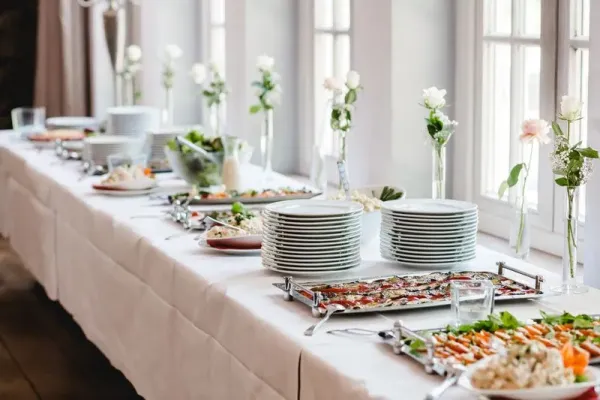 Ilustrasi menu resepsi pernikahan catering wedding buffet for events