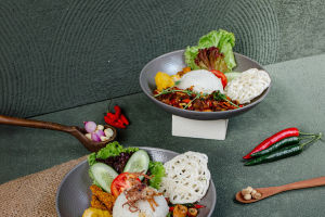 Nasi Campur Indonesia