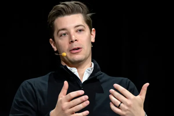 Long-time OpenAI exec Brad Lightcap departs to 'start something new' | Fortune