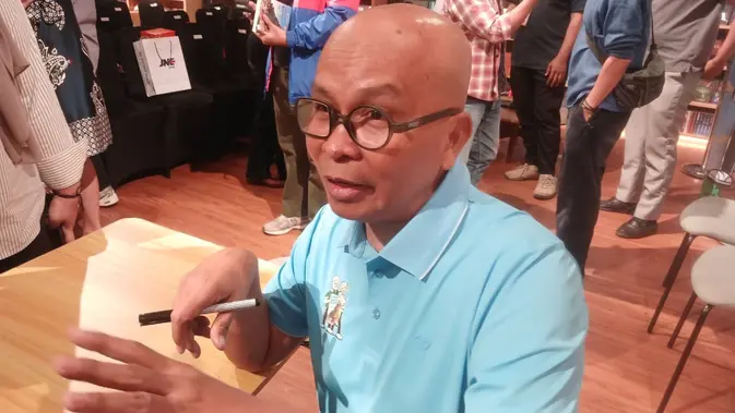 Grasindo resmi meluncurkan Buku Pengantar Kebahagiaan dalam acara Book Launch di Gramedia Jalma Melawai, Jakarta, Rabu (12/8/2026). (Liputan6.com/Nurri Indah) Kang Maman menjelaskan bahwa tindakan sederhana kepada sesama dapat menjadi bentuk kebaikan, Jakarta, Rabu (12/8/2026). (Liputan6.com/Nurri Indah)