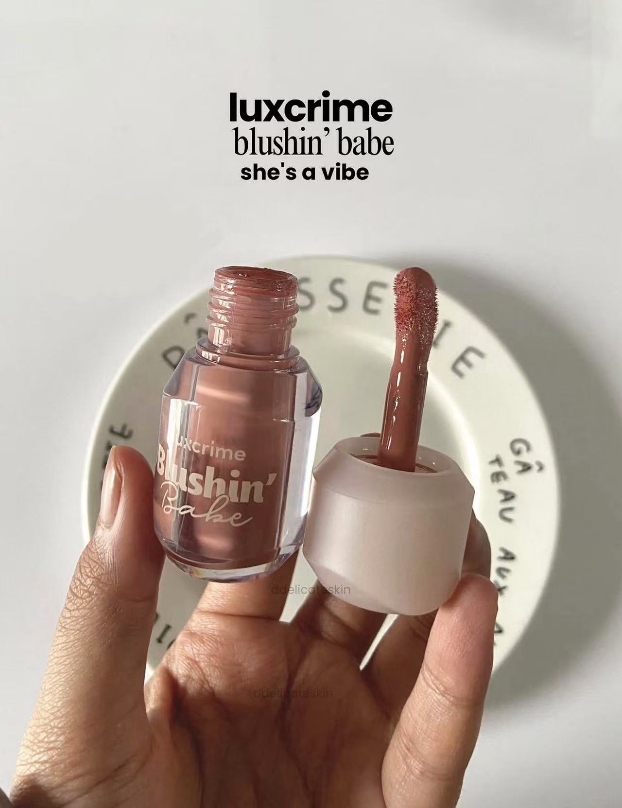 Cream Blush Mood