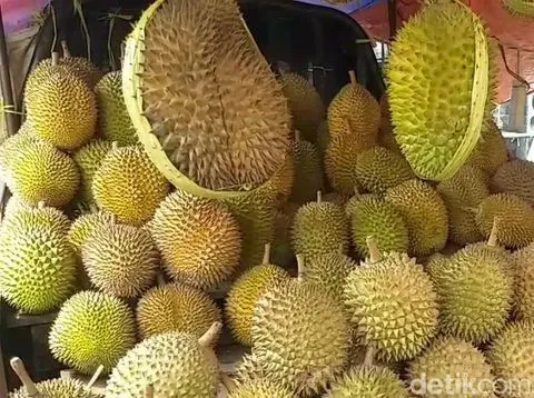 durian pasar wisata cheng hoo