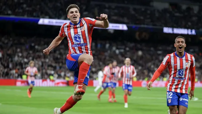 Julian Alvarez tampil Impresif bersama Atletico Madrid. Penyerang muda asal Argentina itu telah membuktikan ketajamannya dengan mengemas tujuh gol di Liga Champions musim ini. (AFP/Thomas Coex)