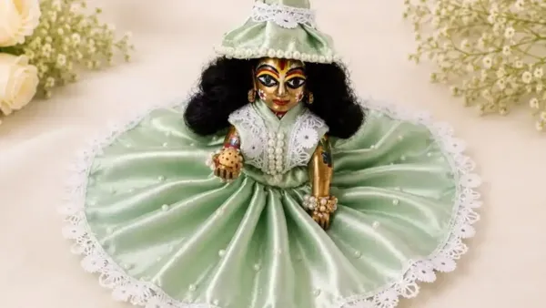 Unique costume design for Laddu Gopal on Janmashtami: Know how to decorate