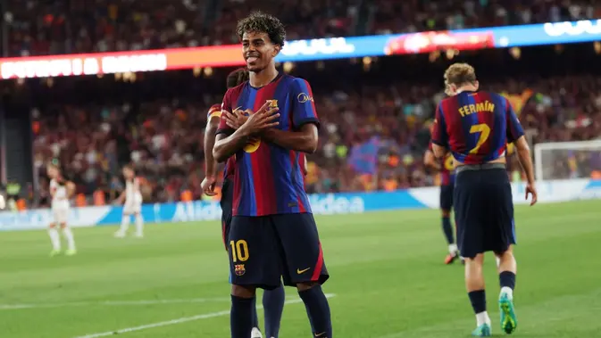 Pemain Barcelona, Lamine Yamal Ekspresi penyerang Barcelona, Lamine Yamal, dalam pertandingan Liga Spanyol antara FC Barcelona dan Rayo Vallecano de Madrid di Stadion Camp Nou, Barcelona, Selasa (1/9/2026) dini hari WIB. (Lluis Gene/AFP)