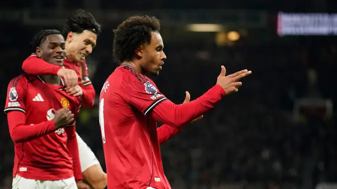 Foto: Manchester United Ditahan Imbang Tim Juru Kunci, Wolves Putus Rentetan 11 Kekalahan Beruntun di Liga Inggris Manchester United unggul lebih dulu lewat gol Joshua Zirkzee pada menit ke-27. Wolves kemudian menyamakan kedudukan melalui sundulan Ladislav Krejci pada menit ke-45. (AP Photo/Dave Thompson)