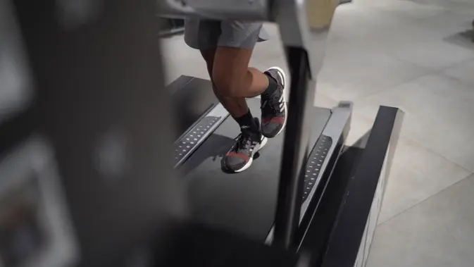 Adidas UltraBoost 19 Ilustrasi olahraga cozy cardio. Sumber foto: Document/Adidas Indonesia.