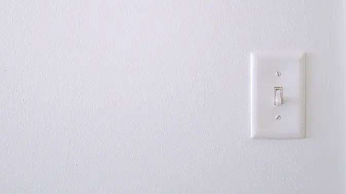 ilustrasi saklar lampu Ilustrasi mematikan saklar/Copyright unsplash/Isabella Fischer