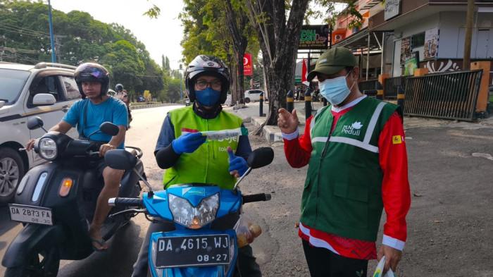 Menurut para pengemudi Ojol, masker tersebut sangat berguna,