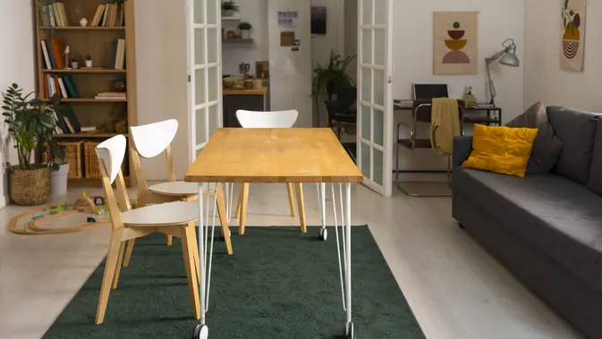 Tips Interior untuk Rumah Kecil agar Terasa Luas dan Rapi - 5 ilustrasi karpet sebagai pemisah ruangan/copyright freepik/freepik