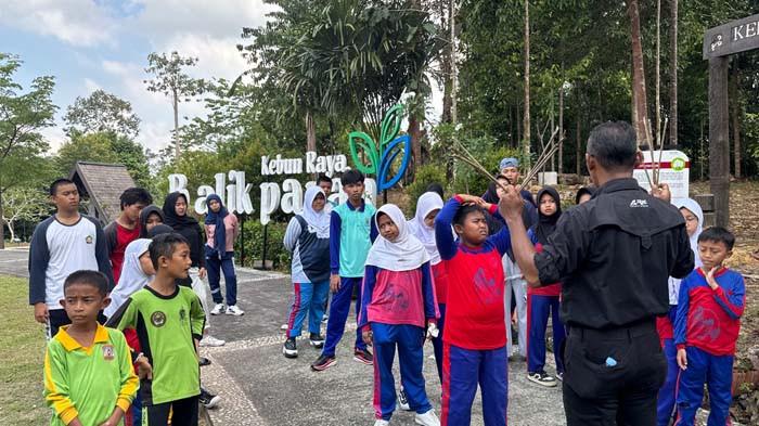 Anak-anak penerima manfaat Program Be A Star mengikuti aktivitas edukatif dan rekreatif dalam rangkaian Humanitrip 2026 di Kebun Raya Balikpapan