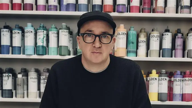 KAWS kembali berkolaborasi dengan UNIQLO menghadirkan koleksi KAWS UNIVERSE. (dok. UNIQLO)