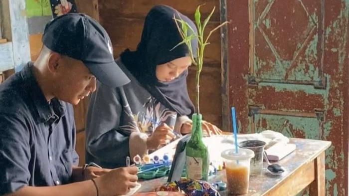 melukis di sarsa