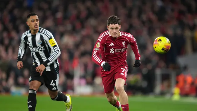 Aksi Florian Wirtz di laga Liverpool vs Newcastle di pekan ke-24 Liga Inggris 2025/2026 di Anfield, Minggu (01/02/2026) dini hari WIB. Aksi Florian Wirtz di laga Liverpool vs Newcastle di pekan ke-24 Liga Inggris 2025/2026 di Anfield, Minggu (01/02/2026) dini hari WIB. (AP Photo/Jon Super)