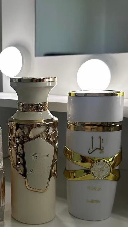 Sweet Scents, Two Moods
