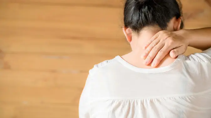 Sejumlah tanaman herbal dan bahan alami seperti jahe, kunyit, cengkeh, serta peppermint berpotensi membantu meredakan nyeri. Namun, penggunaannya tetap perlu disesuaikan dengan kondisi tubuh. (Credit: unsplash.com/Alexander)