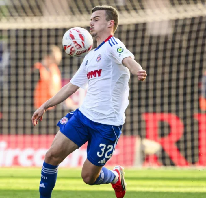 Hajduk Split sačuvao prednost protiv Slavena u tvrdoj utakmici