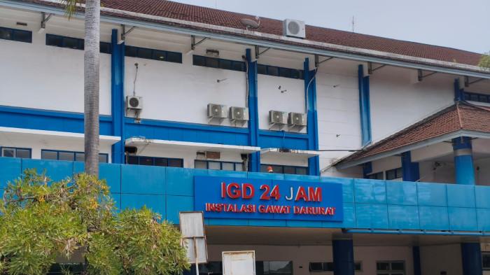 SISWA KERACUNAN -  RSUP M. Djamil Padang, Kamis (17/9/2026). Kesaksian wali murid korban dugaan keracunan Makanan Bergizi Gratis (MBG) di MTsN 1 mengungkap fakta mengejutkan terkait kualitas sajian makanan yang dibagikan kepada para siswa.