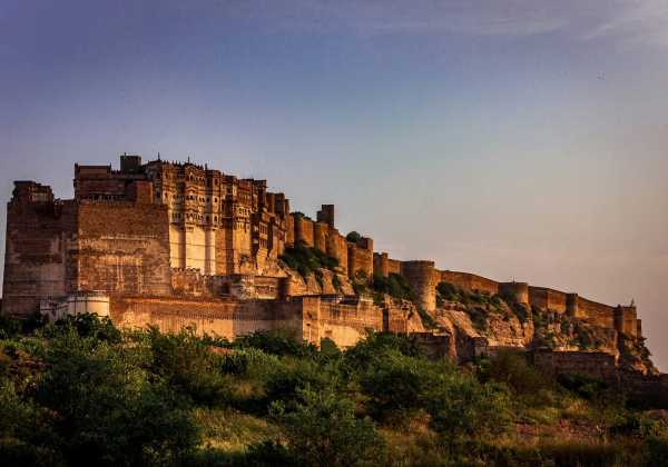 भारतातील 10 रहस्यमय किल्ले