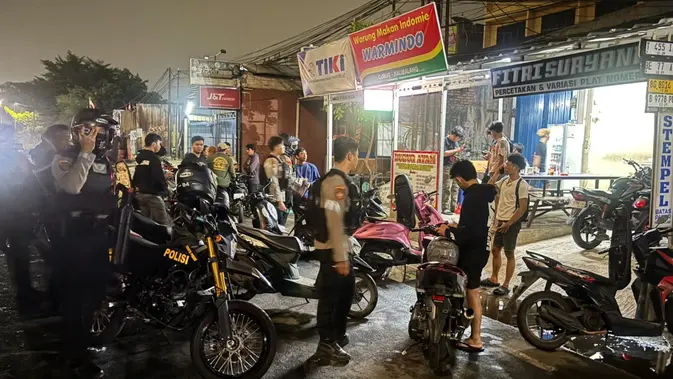Polisi mengamankan empat sepeda motor yang diduga hendak digunakan untuk balap liar di Jakarta Timur. (Dok. Istimewa) Polisi mengamankan empat sepeda motor yang diduga hendak digunakan untuk balap liar di Jakarta Timur. (Dok. Istimewa)