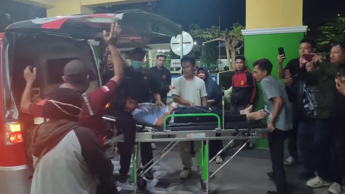 KERACUNAN MBG - Suasana beberapa pasien dilarikan di RSUD Kabupaten Batang, Jawa Tengah, setelah mengkonsumsi MBG, Rabu (23/9/2026).