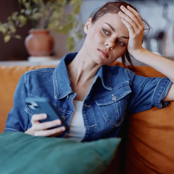 तणाव हाताळणारी सहस्राब्दी महिला