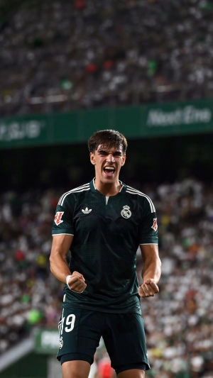 Carlos Espí explica seu papel de impacto no Real Madrid
