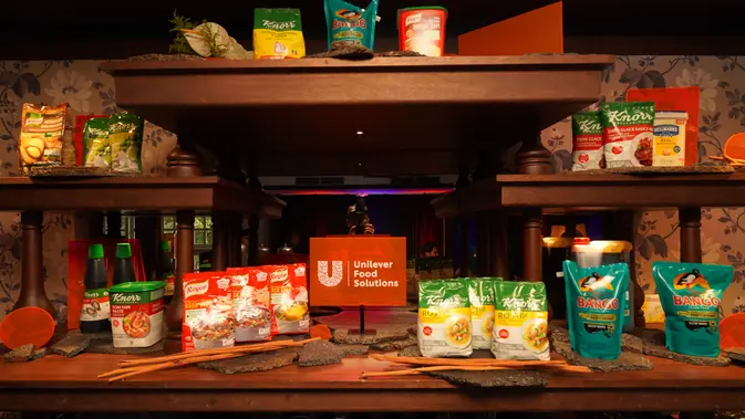 Sebanyak 18 Chef diajak menjelajahi 12 titik di Jawa Tengah dan Jawa Timur untuk menggali cerita, bahan, serta teknik kuliner lokal. (Foto/Dok: Unilever Food Solutions)
