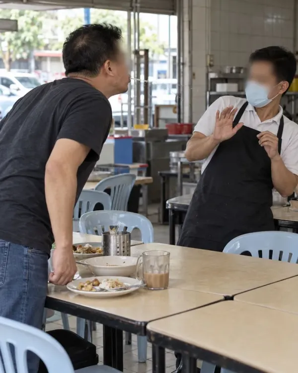 Bikin Elus Dada! Kisah Pegawai Resto Kena Semprot hingga Diludahi Pelanggan