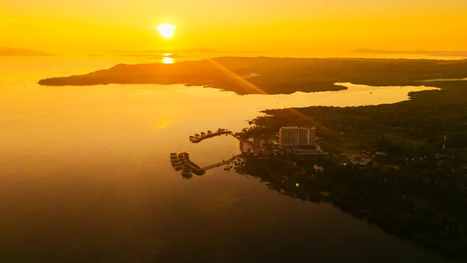 Aktivitas di sekitar Manado Marriott Resort & Spa, Likupang, Sulawesi Utara. (dok. Marriott Resort & Spa)