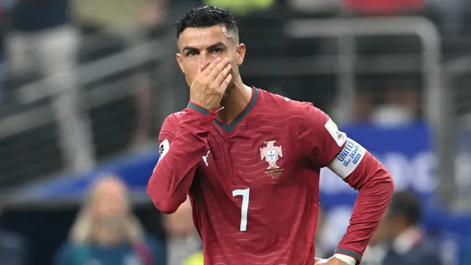 Ekspresi kekecewaan Cristiano Ronaldo saat Portugal kalah dari Spanyol di 16 besar Piala Dunia 2026 (AFP)