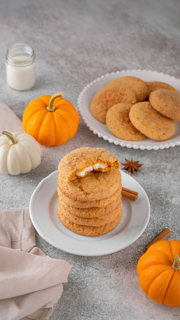 Pumpkin Cheesecake Cookies