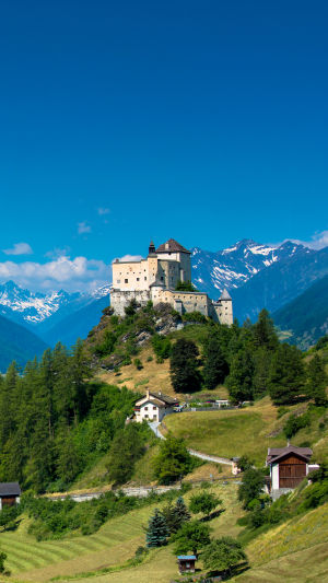 Tarasp Castle Escape