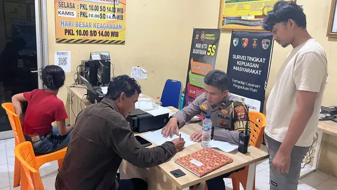 Kabur Usai Dimarahi, Siswi SMP di Pringsewu Hilang Sepekan hingga Ditemukan di Pasar Minggu Polisi berhasil menemukan siswi SMP yang sempat hilang kontak selama sepekan (Liputan6.com/Istimewa)