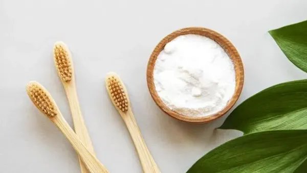 Manfaat Baking Soda untuk Putihkan Gigi