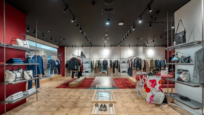 Butik KENZO menghadirkan gaya klasik dengan sentuhan kontemporer di Plaza Indonesia, Jakarta (21/10/2026). (dok. MAP)