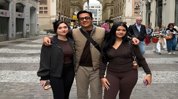 BULAN MADU - Andre Taulany bagikan potret keakraban istri barunya dengan putri bungsunya, Arlova Carissa Taulany, saat menikmati bulan madubersama di Milan, Italia