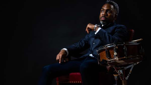 Woodlands Productions + A Tribe For Jazz presenterar: Nate Smith på Woodlands Tavern