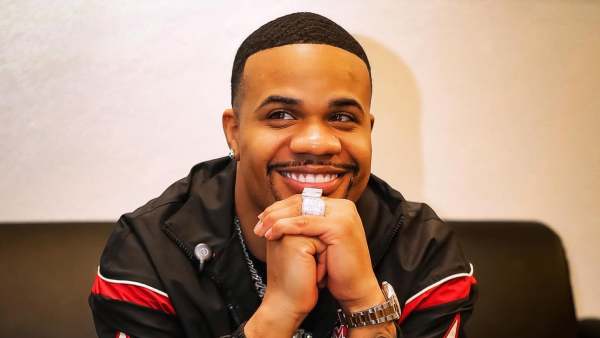MOJO BROOKZZ: GIRA OUTTA POCKET