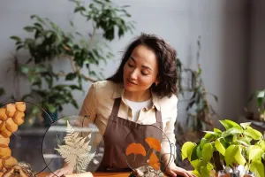 Nghệ thuật từ lá khô