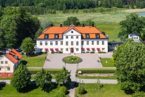 Keindahan Stjärnholm Castle