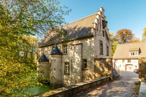 Khám Phá Hagen Cổ Kính